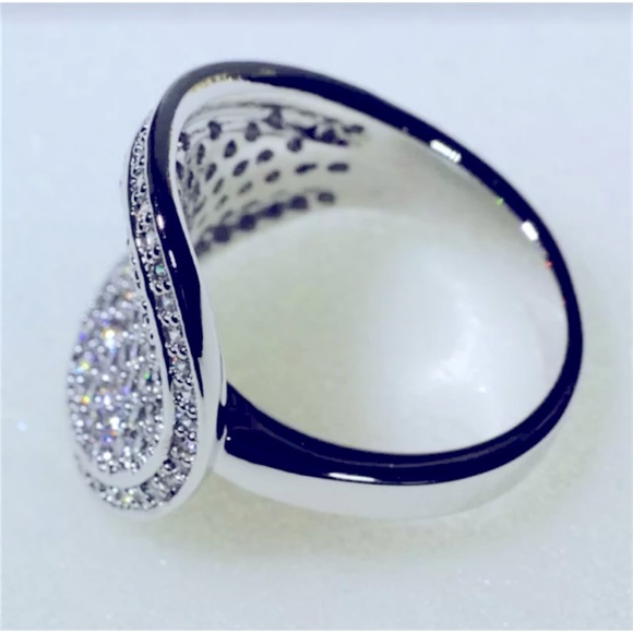 NEW Sparkle Thick Rhinestone Jeweled Large Shimmer Statement Women’s Ring Size 9 - Picture 3 of 4